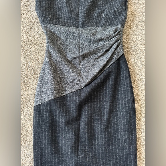 Pleated DVF dress - Picture 4 of 8